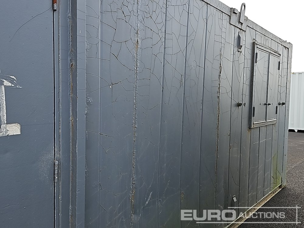 32' x 10' Canteen, W/C (Cannot Be Reconsigned) - Shipping container: picture 3 32' x 10' Canteen, W/C (Cannot Be Reconsigned) - Shipping container: picture 3