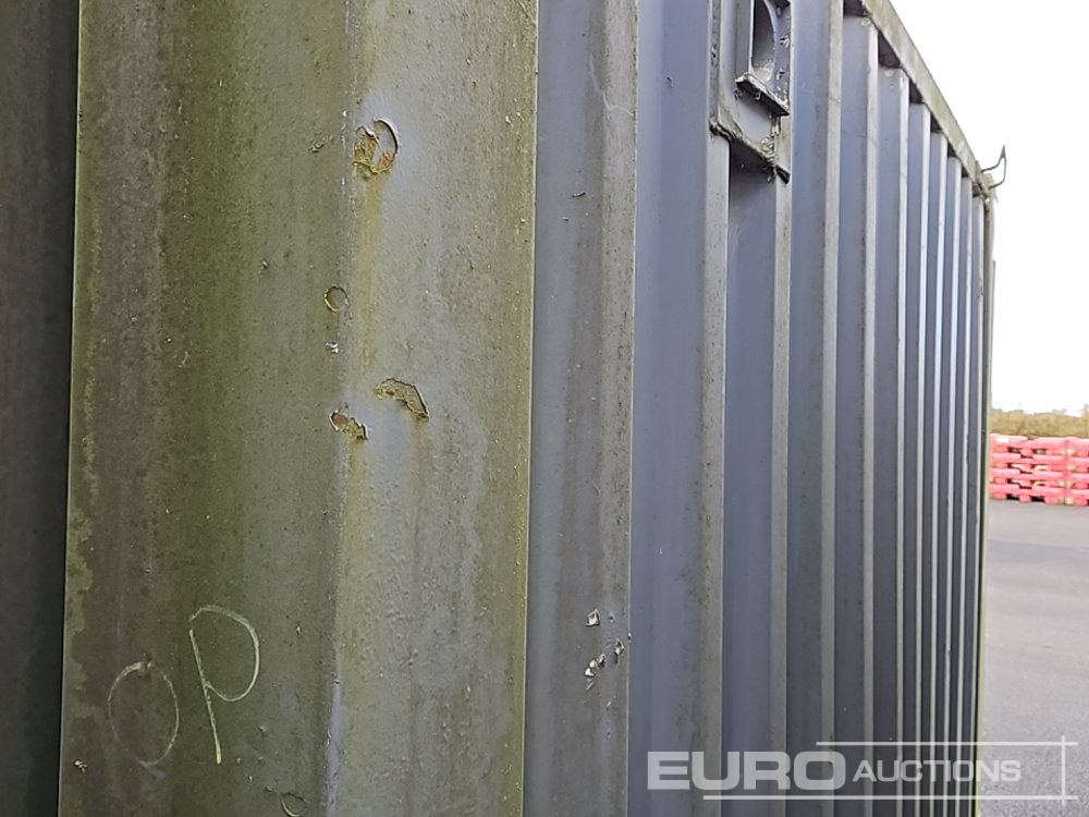 32' x 10' Canteen, W/C (Cannot Be Reconsigned) - Shipping container: picture 1 32' x 10' Canteen, W/C (Cannot Be Reconsigned) - Shipping container: picture 1