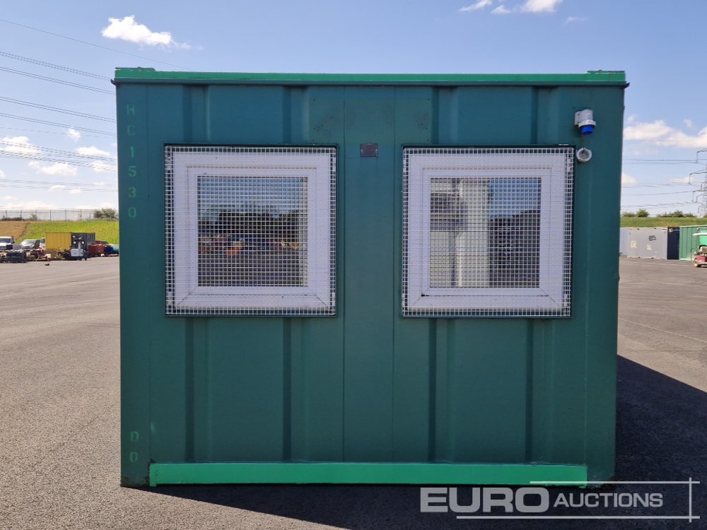 32' x 10' Double Office (Cannot Be Reconsigned) - Shipping container: picture 4 32' x 10' Double Office (Cannot Be Reconsigned) - Shipping container: picture 4