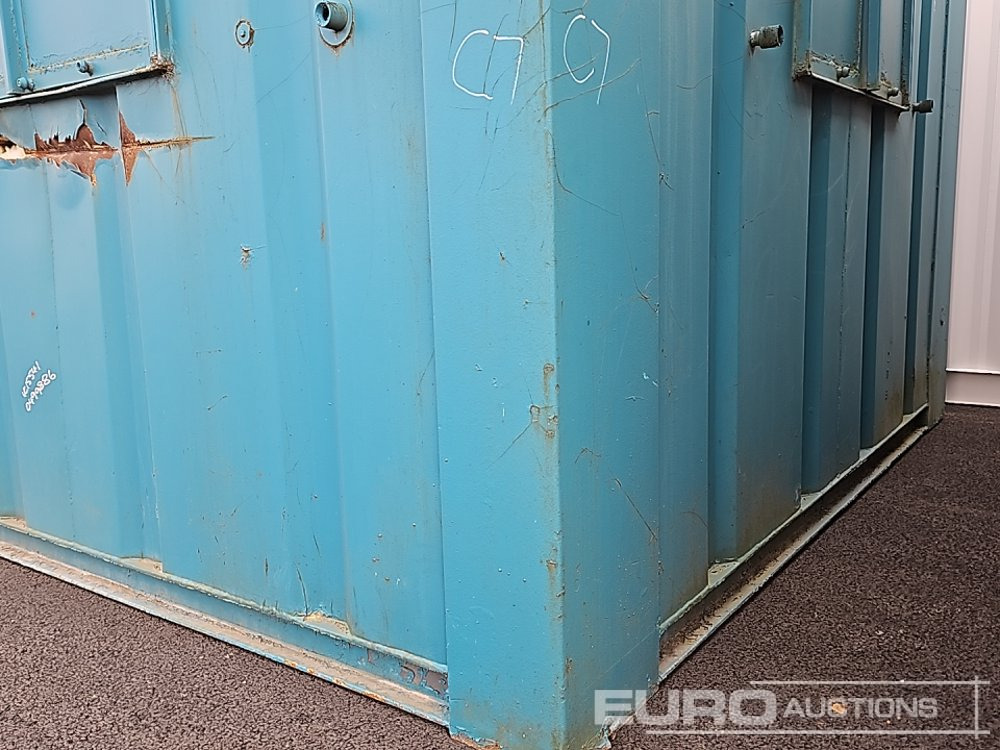 32' x 10' Office (Cannot Be Reconsigned) - Shipping container: picture 4 32' x 10' Office (Cannot Be Reconsigned) - Shipping container: picture 4