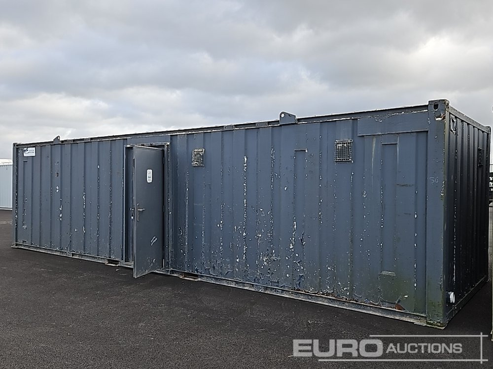 32' x 10' Toilet Block (Cannot Be Reconsigned) - Shipping container: picture 3 32' x 10' Toilet Block (Cannot Be Reconsigned) - Shipping container: picture 3