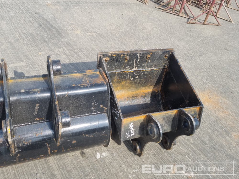 Bucket 36", 24" Digging Bucket 50-60mm Pin to suit 6-10 Ton Excavator: picture 17