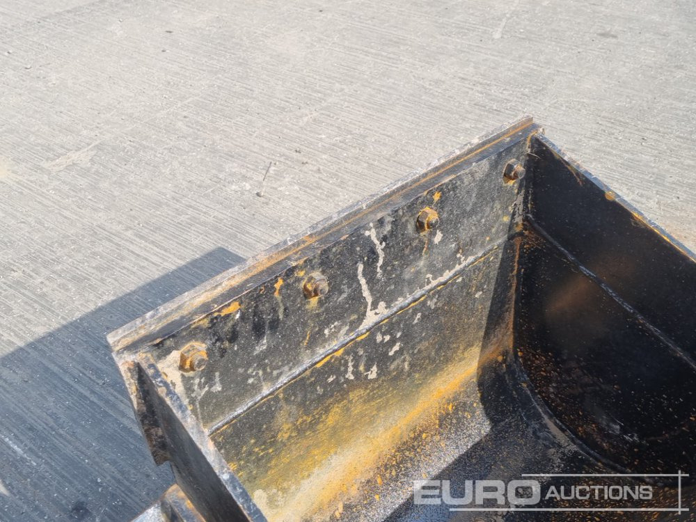 Bucket 36", 24" Digging Bucket 50-60mm Pin to suit 6-10 Ton Excavator: picture 13