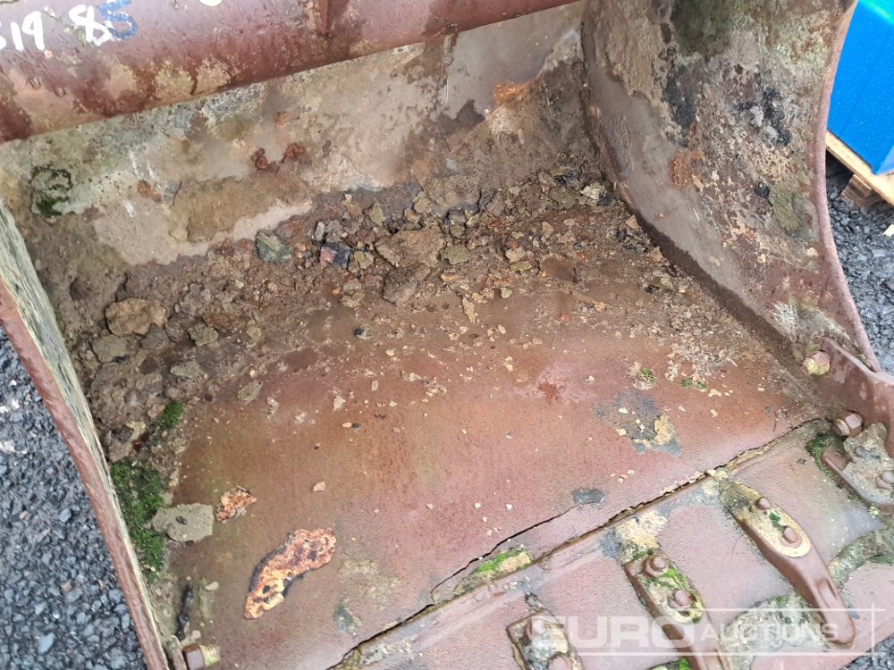 Bucket 36" Digging Bucket 60mm Pin to suit 10-12 Ton Excavator: picture 7 Bucket 36" Digging Bucket 60mm Pin to suit 10-12 Ton Excavator: picture 7