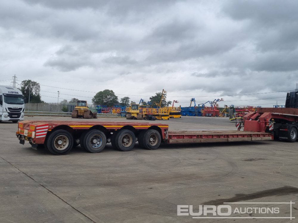 4 Axle Drop Neck Low Loader Trailer, Power Steer, 3" Pin - Low loader semi-trailer: picture 5 4 Axle Drop Neck Low Loader Trailer, Power Steer, 3" Pin - Low loader semi-trailer: picture 5