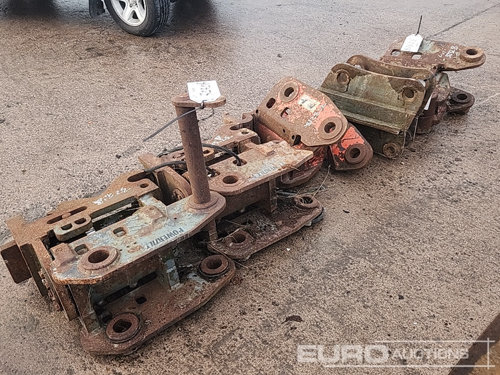 60/65mm Tilting Quick Hitch (4 of) Hitch Adaptor (1 of) - Quick coupler: picture 3 60/65mm Tilting Quick Hitch (4 of) Hitch Adaptor (1 of) - Quick coupler: picture 3