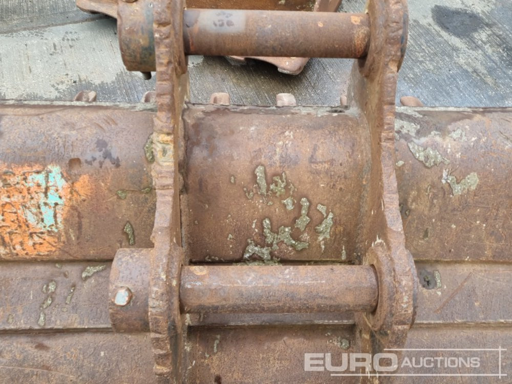 Bucket 60" Digging Bucket 80mm Pin to suit 20 Ton Excavator: picture 11