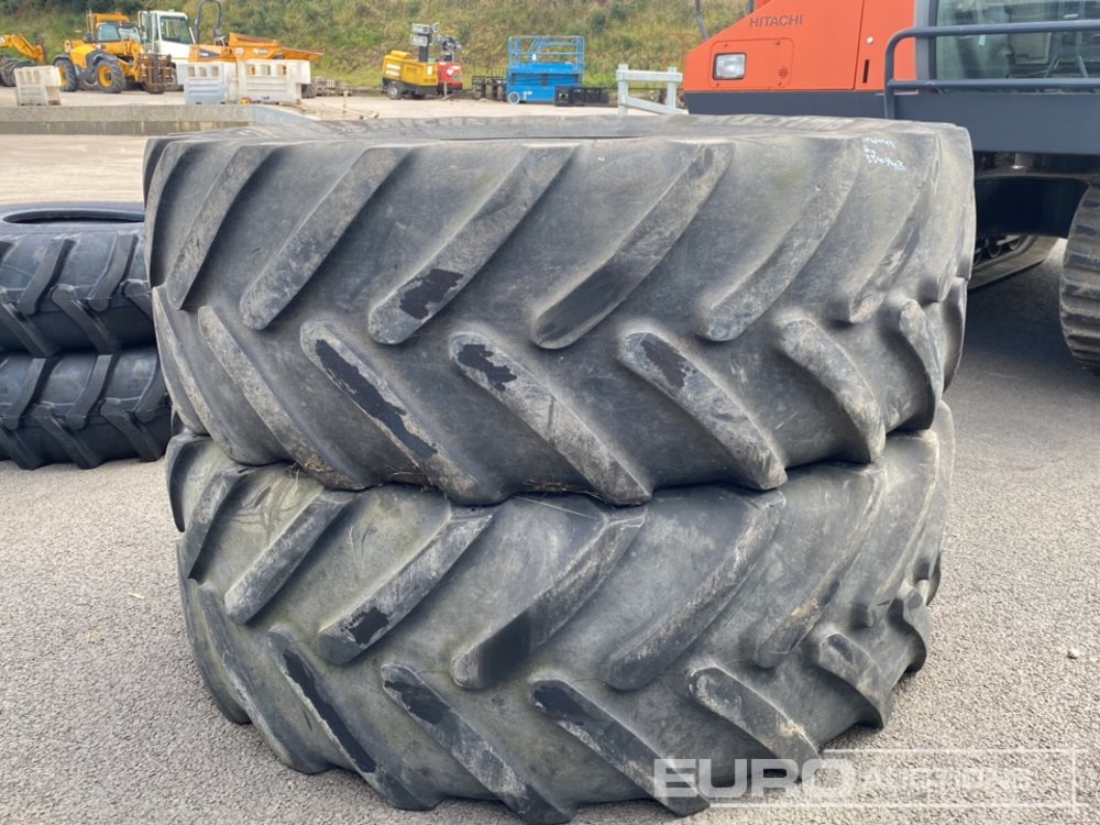 650/65R42 Michelin Tyres (2 of) - Tire: picture 2 650/65R42 Michelin Tyres (2 of) - Tire: picture 2