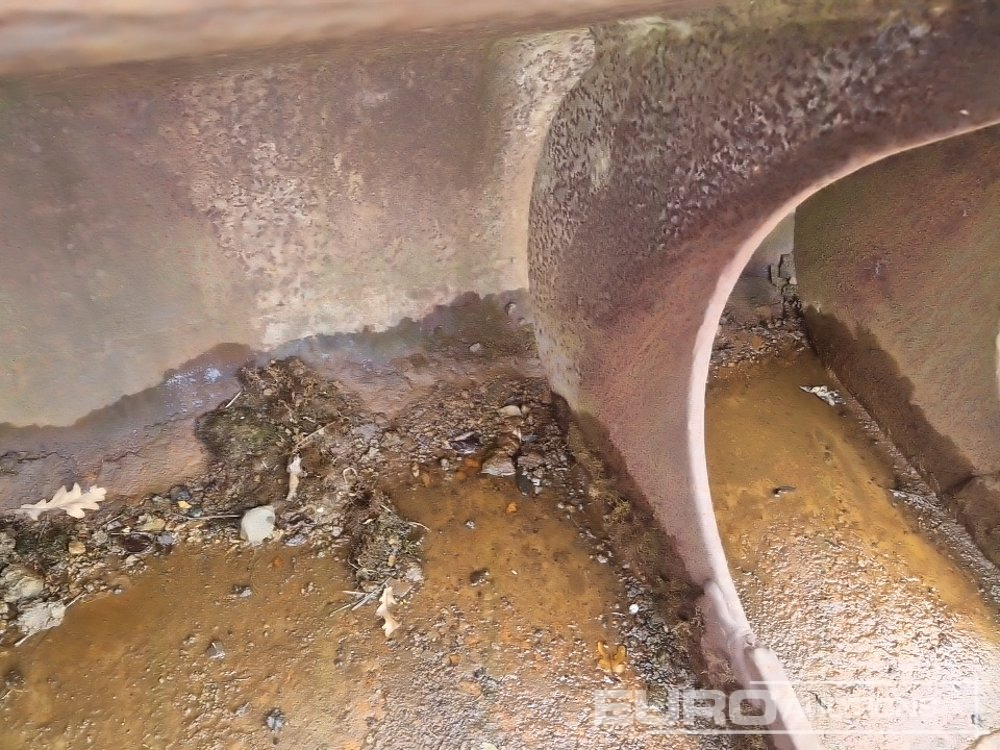 Bucket 96" Ditching Bucket 90mm Pin to suit 30 Ton Excavator: picture 13