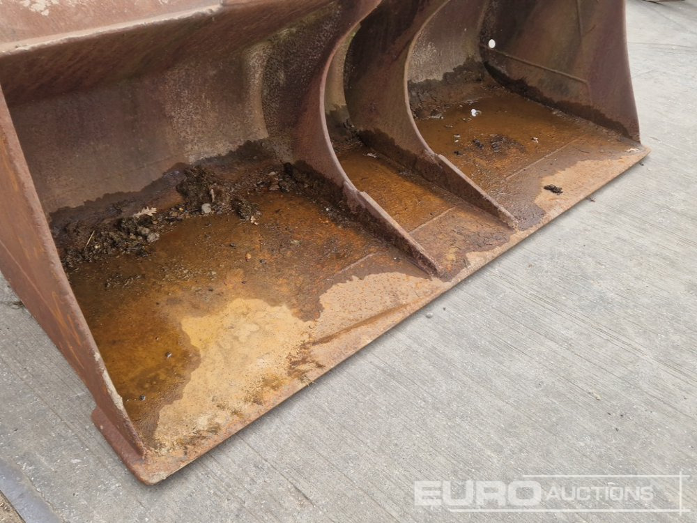Bucket 96" Ditching Bucket 90mm Pin to suit 30 Ton Excavator: picture 15