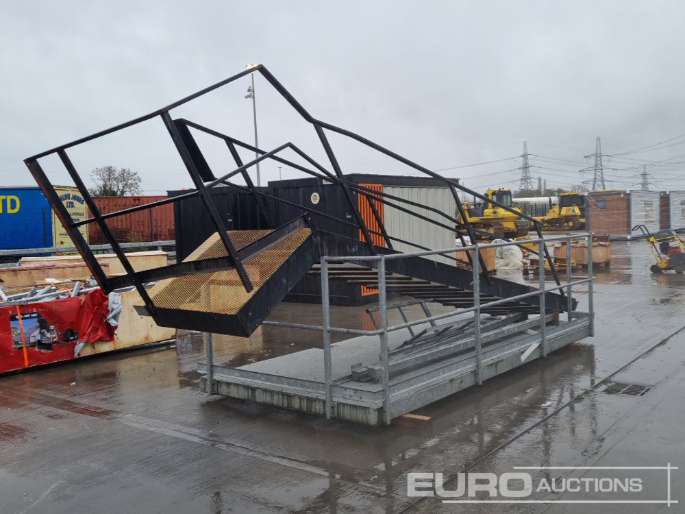 Access Platform, 16 Tread Stairs - Construction equipment: picture 1 Access Platform, 16 Tread Stairs - Construction equipment: picture 1