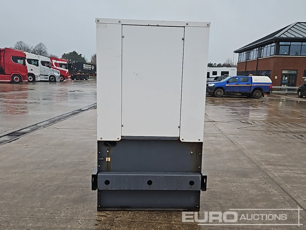 Aggreko 32kVA Generator, 3 Cylinder Engine (Parts Missing) - Generator set: picture 2 Aggreko 32kVA Generator, 3 Cylinder Engine (Parts Missing) - Generator set: picture 2