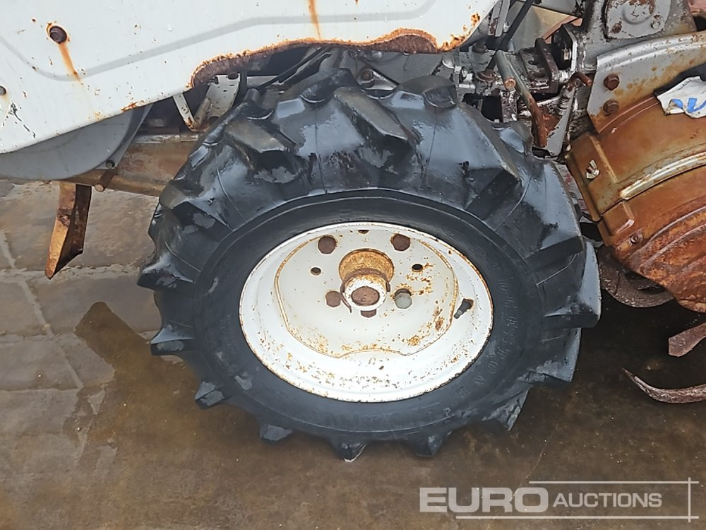 Agricultural machinery Mitsubishi CT601: picture 9