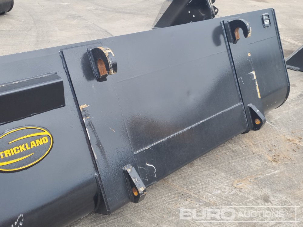 Agricultural machinery Unused Strickland 90" Loading Bucket to suit JCB Telehandler: picture 12