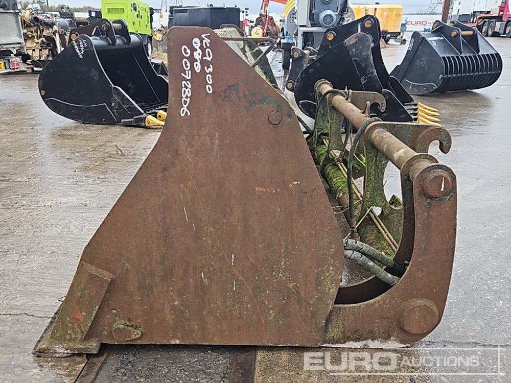 Atlas 92" Hi Tip Bucket to suit Wheeled Loader - Bucket: picture 2 Atlas 92" Hi Tip Bucket to suit Wheeled Loader - Bucket: picture 2