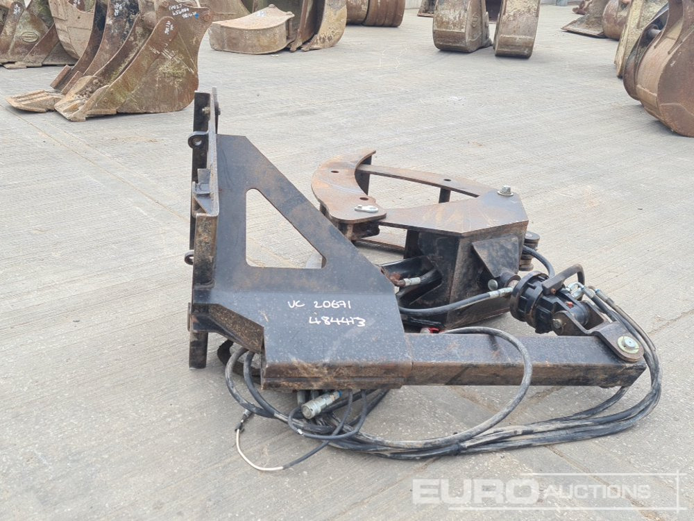 Avant Hydraulic Rotating Timber Grab to suit Skudsteer Loader - Attachment for Excavator: picture 5 Avant Hydraulic Rotating Timber Grab to suit Skudsteer Loader - Attachment for Excavator: picture 5