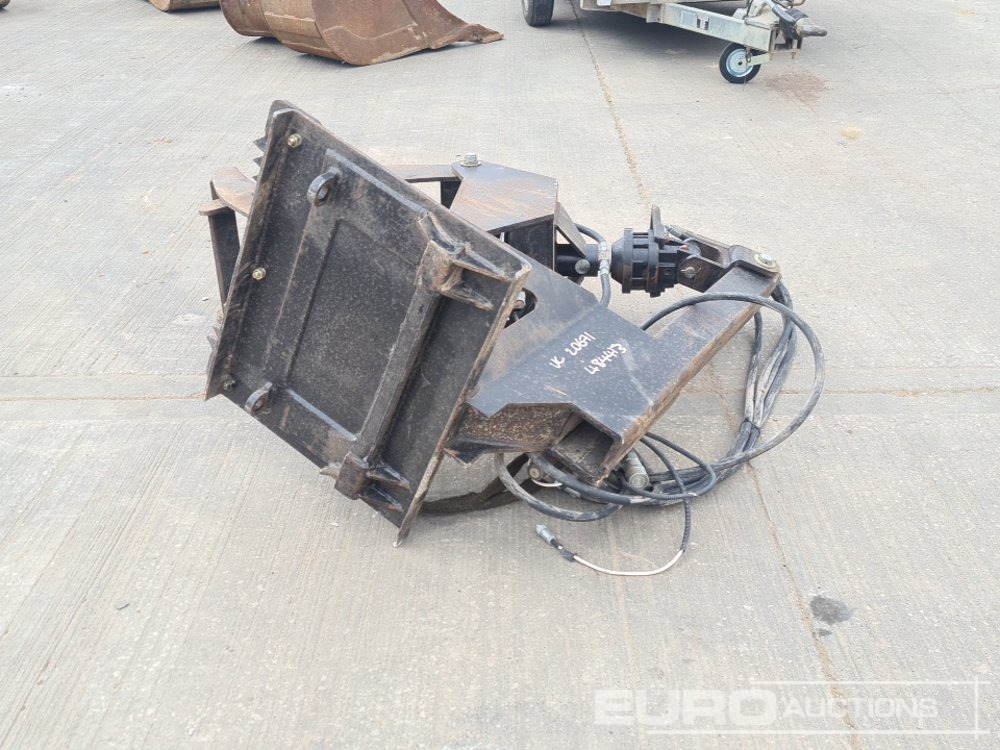 Avant Hydraulic Rotating Timber Grab to suit Skudsteer Loader - Attachment for Excavator: picture 4 Avant Hydraulic Rotating Timber Grab to suit Skudsteer Loader - Attachment for Excavator: picture 4