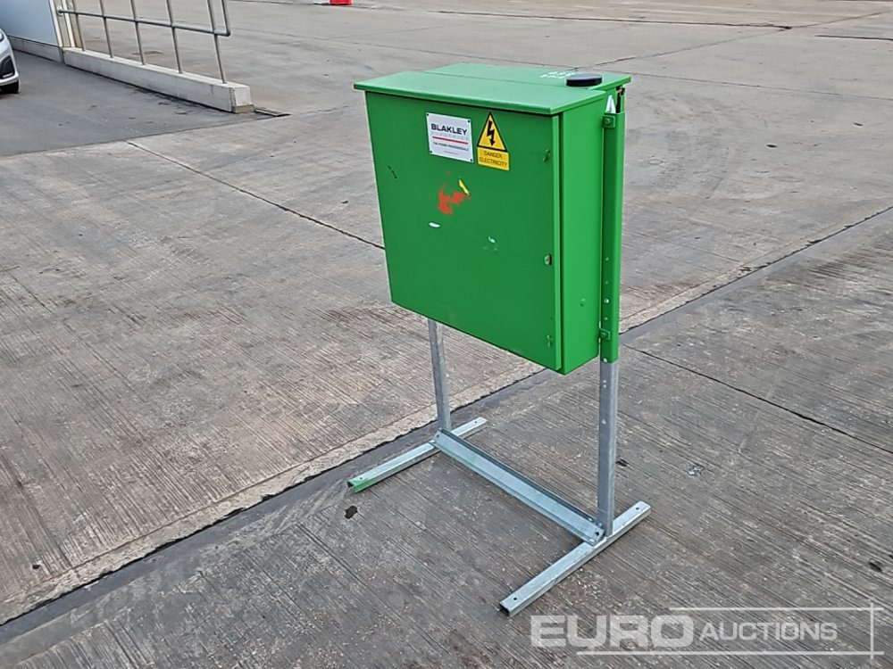 Blakley 400 Volt Distribution Board - Construction equipment: picture 5 Blakley 400 Volt Distribution Board - Construction equipment: picture 5