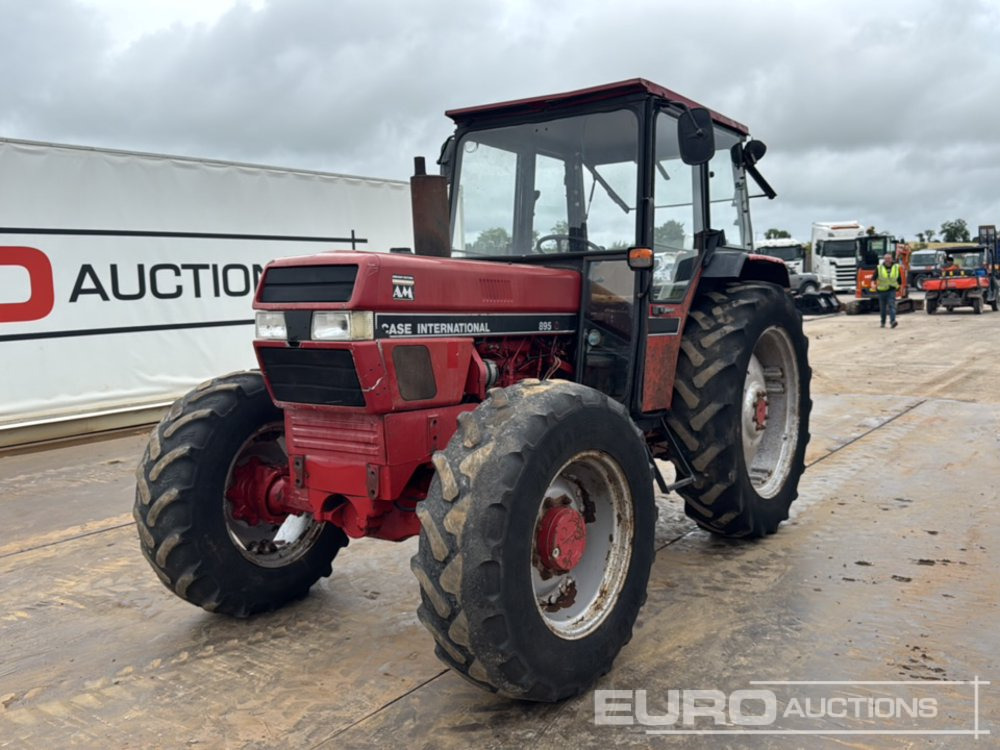 Case 895 - Farm tractor: picture 1 Case 895 - Farm tractor: picture 1