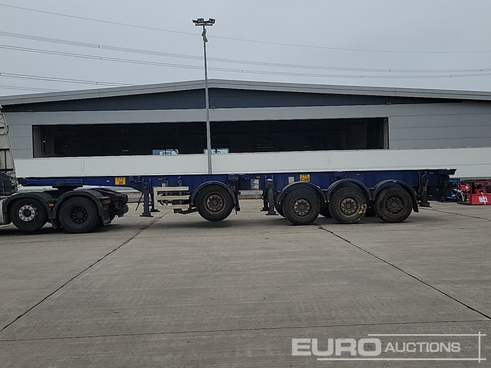 Dennison Trailers 4 Axle 40' Skeleton Trailer, Front Lift Axle, Twist Locks - Dropside/ Flatbed semi-trailer: picture 2 Dennison Trailers 4 Axle 40' Skeleton Trailer, Front Lift Axle, Twist Locks - Dropside/ Flatbed semi-trailer: picture 2