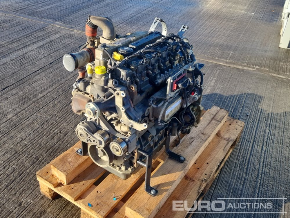 Deutz 4 Cylinder Engine - Engine: picture 1 Deutz 4 Cylinder Engine - Engine: picture 1