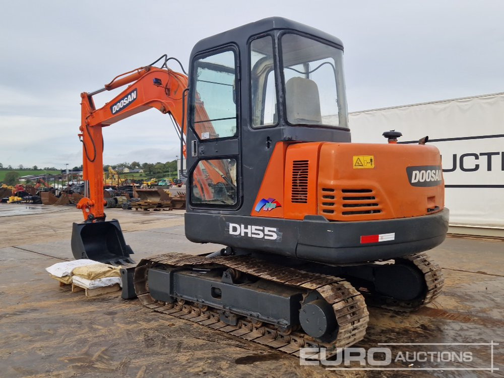 Doosan DH55-V - Mini excavator: picture 3 Doosan DH55-V - Mini excavator: picture 3