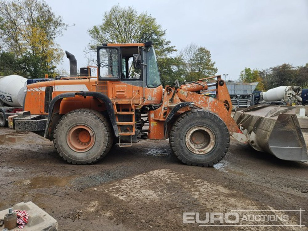 Doosan DL300 - Wheel loader: picture 3 Doosan DL300 - Wheel loader: picture 3