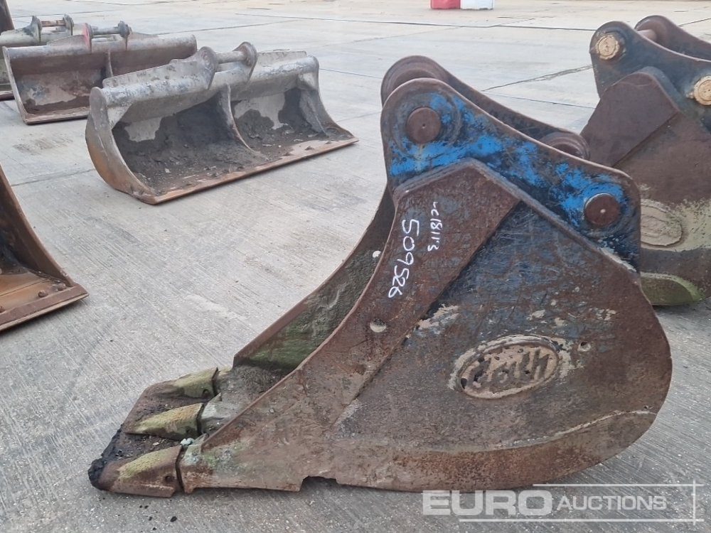 Geith 18" Digging Bucket 65mm Pin to suit 13 Ton Excavator - Bucket: picture 2 Geith 18" Digging Bucket 65mm Pin to suit 13 Ton Excavator - Bucket: picture 2