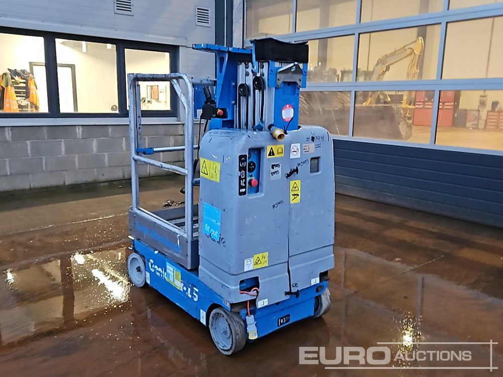 Genie GR-15 - Vertical mast lift: picture 3 Genie GR-15 - Vertical mast lift: picture 3