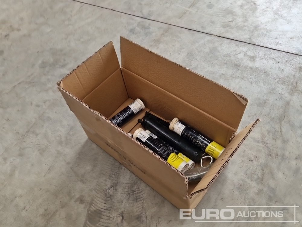 Grease Guns & Multi Purpose Grease (7 of) - Workshop equipment: picture 5 Grease Guns & Multi Purpose Grease (7 of) - Workshop equipment: picture 5