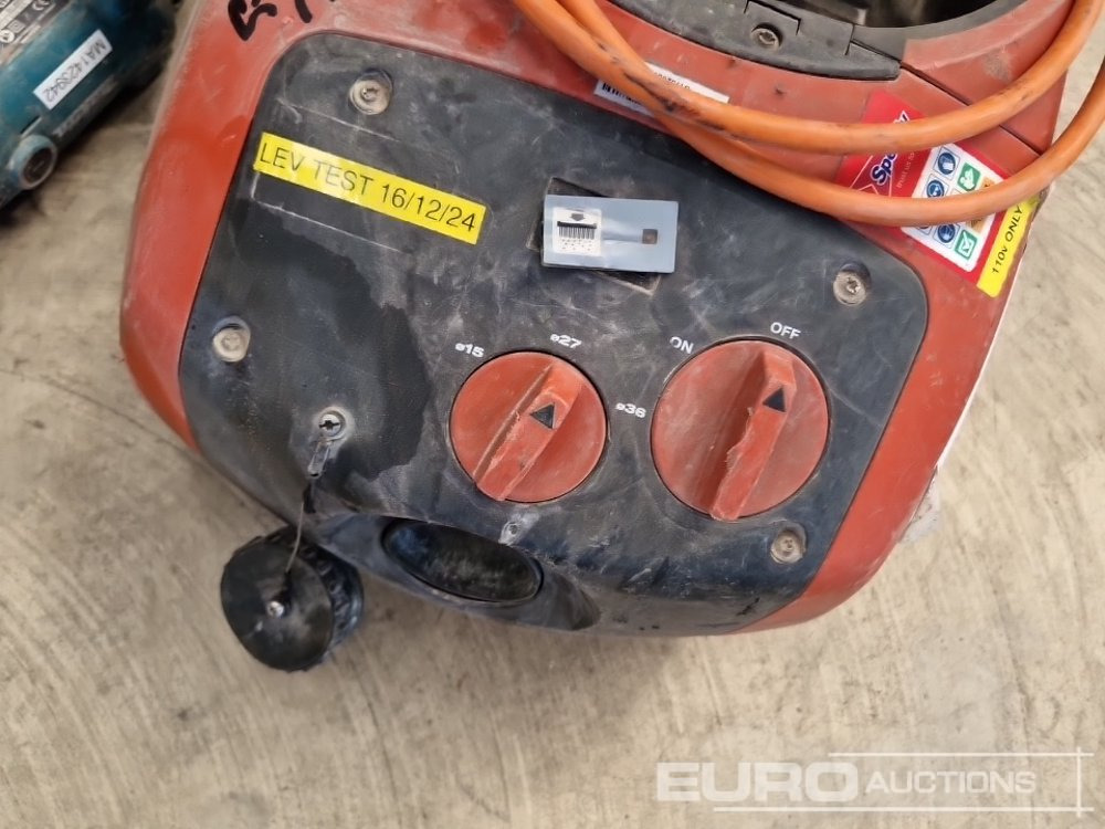 Hilti Vacuum, Makita Sander & Grinder (3 of)(Spares) - Construction equipment: picture 5 Hilti Vacuum, Makita Sander & Grinder (3 of)(Spares) - Construction equipment: picture 5