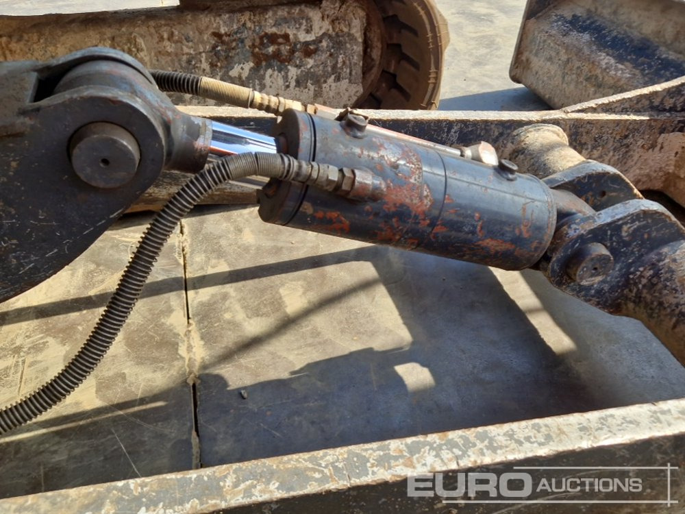 Mini excavator Hitachi ZX50 CLR: picture 31
