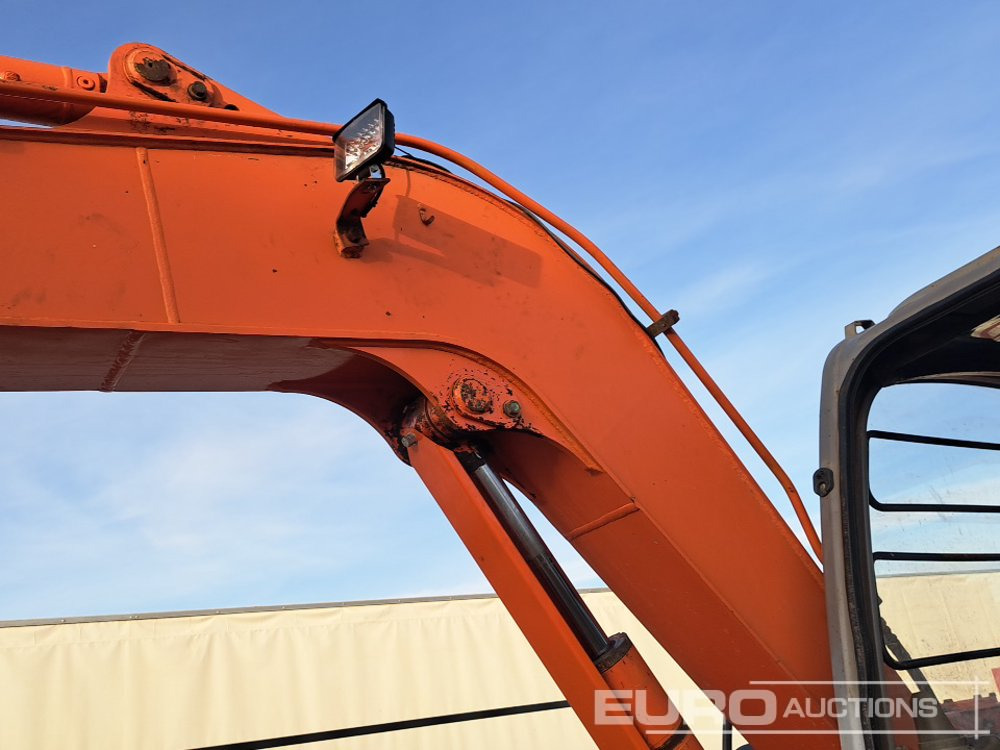 Mini excavator Hitachi ZX60: picture 25