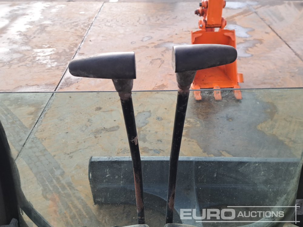 Mini excavator Hitachi ZX60: picture 30