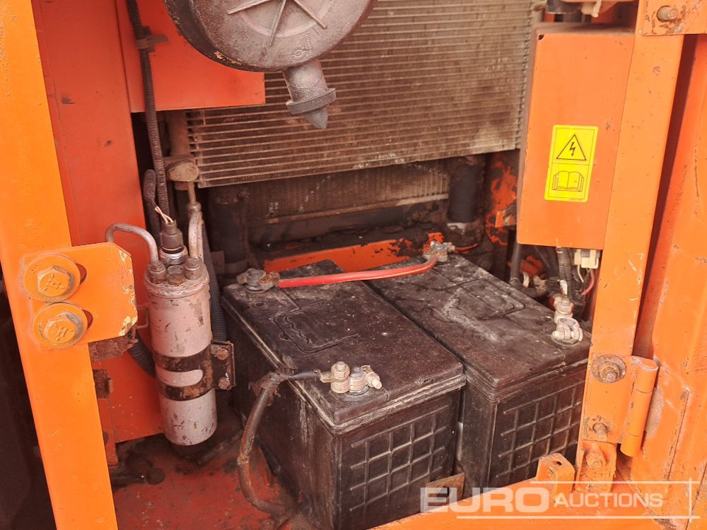 Mini excavator Hitachi ZX60: picture 38