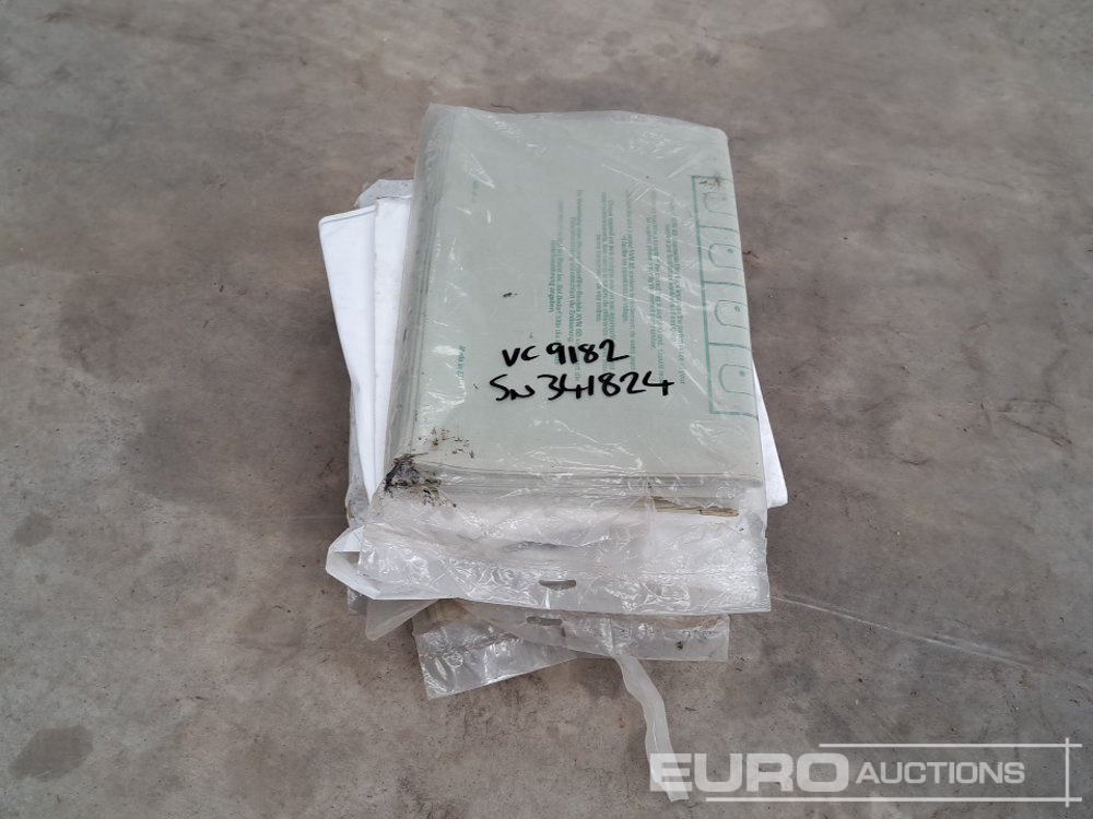 Hoover Bags to suit Industrial Vacuum Cleaner (Approx 40 of) - Workshop equipment: picture 2 Hoover Bags to suit Industrial Vacuum Cleaner (Approx 40 of) - Workshop equipment: picture 2