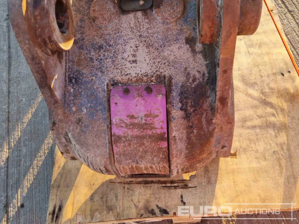 Quick coupler Hydraulic Quick Hitch 80mm Pin to suit 20 Ton Excavator: picture 12