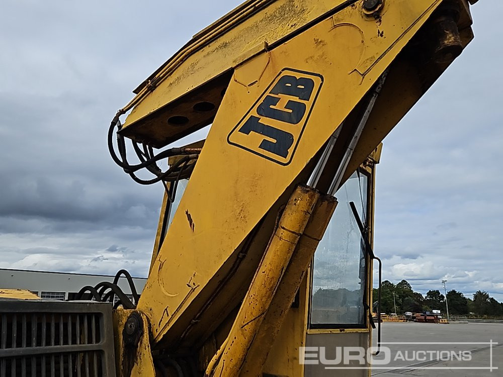 Crawler excavator JCB 806C: picture 17