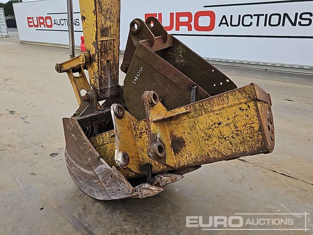 Crawler excavator JCB 806C: picture 21