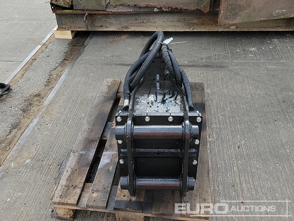 JCB Hydraulic Breaker 60mm Pin to suit 10 Ton Excavator - Hydraulic hammer: picture 4 JCB Hydraulic Breaker 60mm Pin to suit 10 Ton Excavator - Hydraulic hammer: picture 4