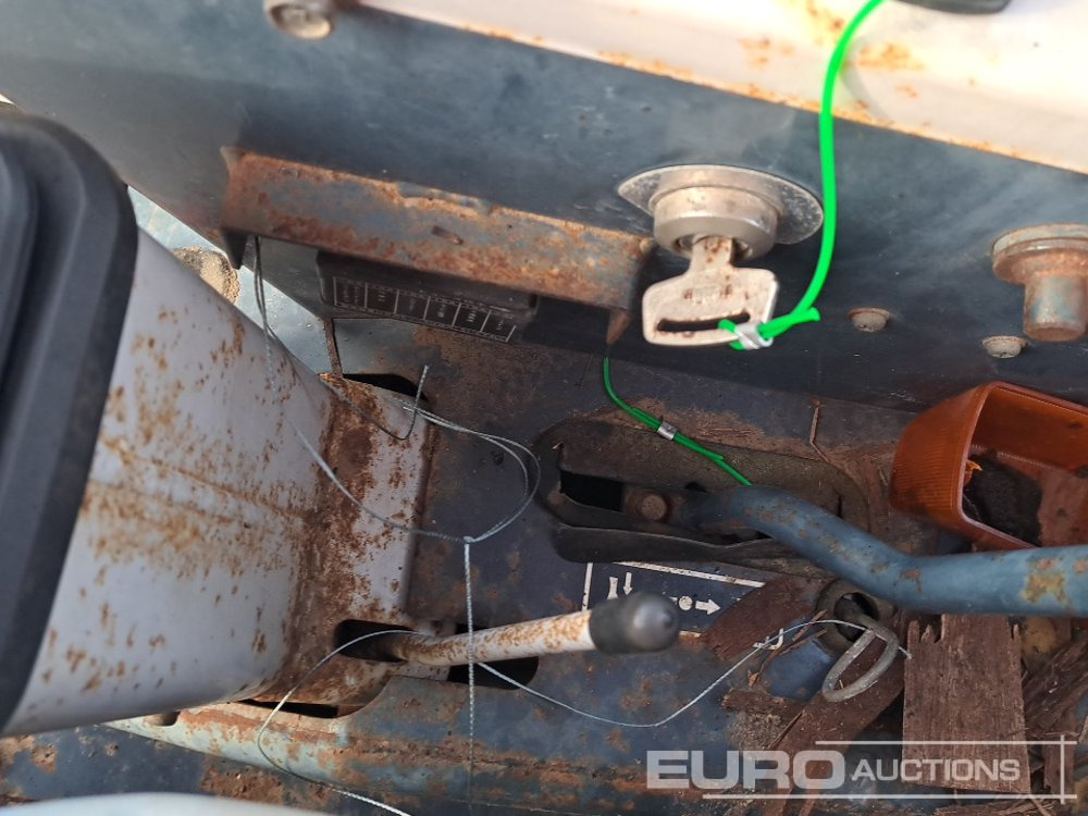 Mini excavator Kubota KX-045: picture 35