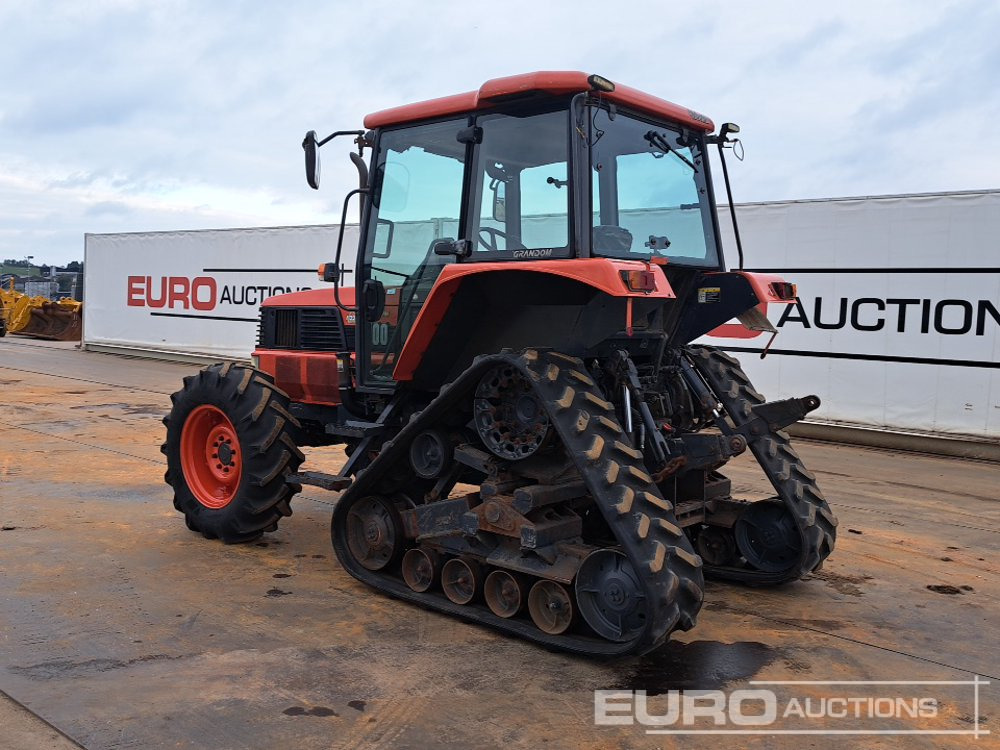 Kubota M100 - Compact tractor: picture 3 Kubota M100 - Compact tractor: picture 3