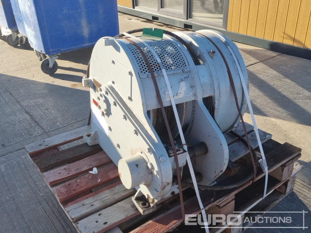 MacTaggart Hydraulic Winch - Winch: picture 3 MacTaggart Hydraulic Winch - Winch: picture 3