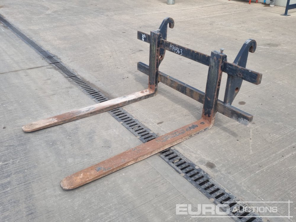 2014 Fork Carriage & Forks to suit JCB 409 Wheeleed Loader - Material handling equipment: picture 1 2014 Fork Carriage & Forks to suit JCB 409 Wheeleed Loader - Material handling equipment: picture 1