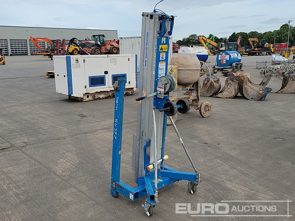 2014 Genie SLA-15 - Material handling equipment: picture 3 2014 Genie SLA-15 - Material handling equipment: picture 3