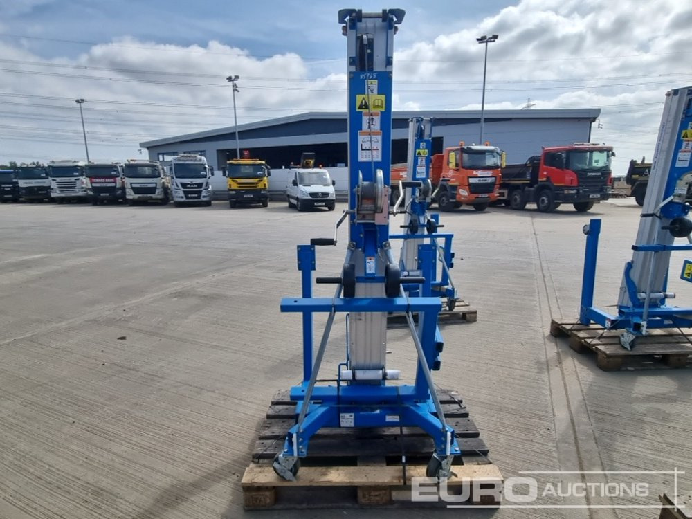 2023 Genie SLA10 - Material handling equipment: picture 2 2023 Genie SLA10 - Material handling equipment: picture 2
