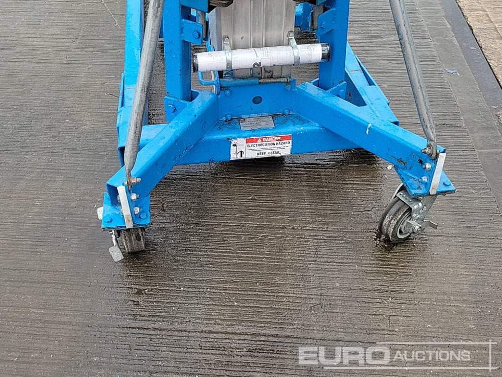 Material handling equipment Genie SLA-25: picture 11