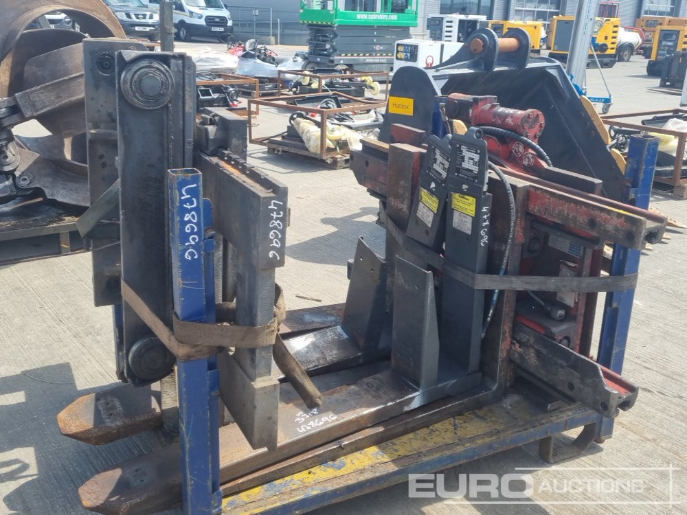 Hydraulic Rorating Fork Frame & Forks, Fork Frame & Forks, Hydraulic Extending Forks to suit Forklift - Material handling equipment: picture 1 Hydraulic Rorating Fork Frame & Forks, Fork Frame & Forks, Hydraulic Extending Forks to suit Forklift - Material handling equipment: picture 1