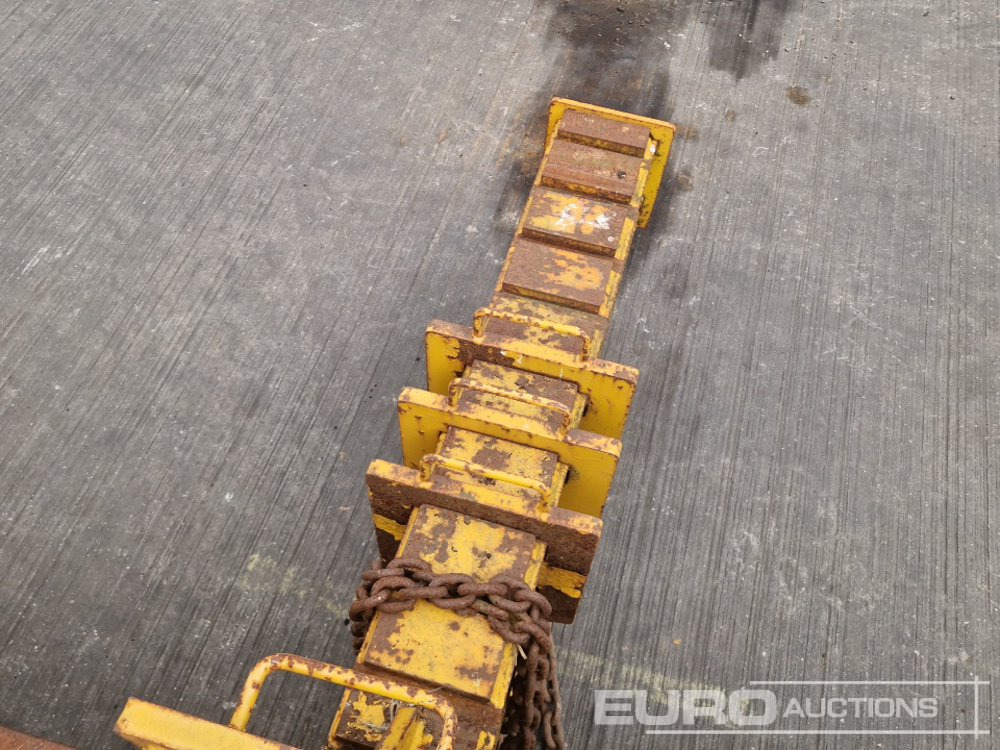 Material handling equipment Section lifting Adjustable Lifting Beam & Chains: picture 12