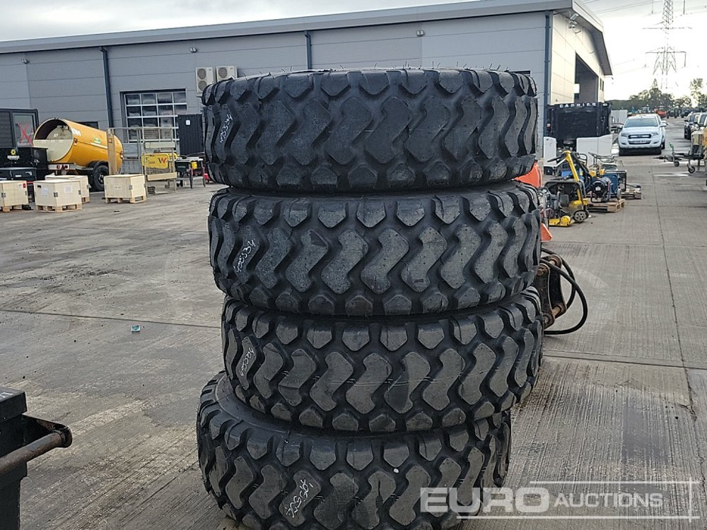 Michelin 15.5 R25 XHA Tyre & Rim (4 of) - Tire: picture 4 Michelin 15.5 R25 XHA Tyre & Rim (4 of) - Tire: picture 4